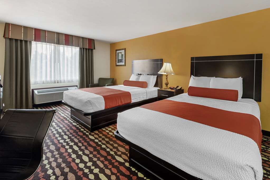 Best Western Greentree Inn & Suites photo 2