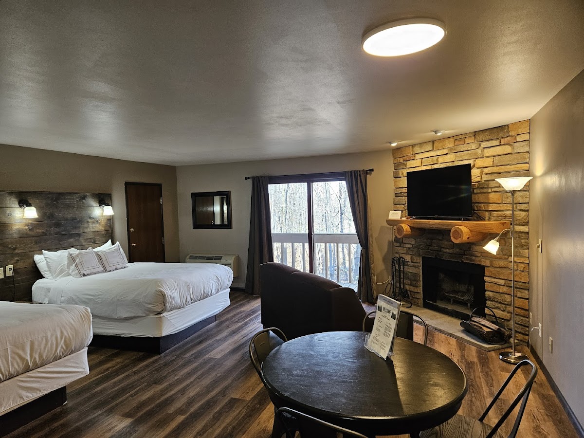 Rib Mountain Inn & Townhouses photo 2