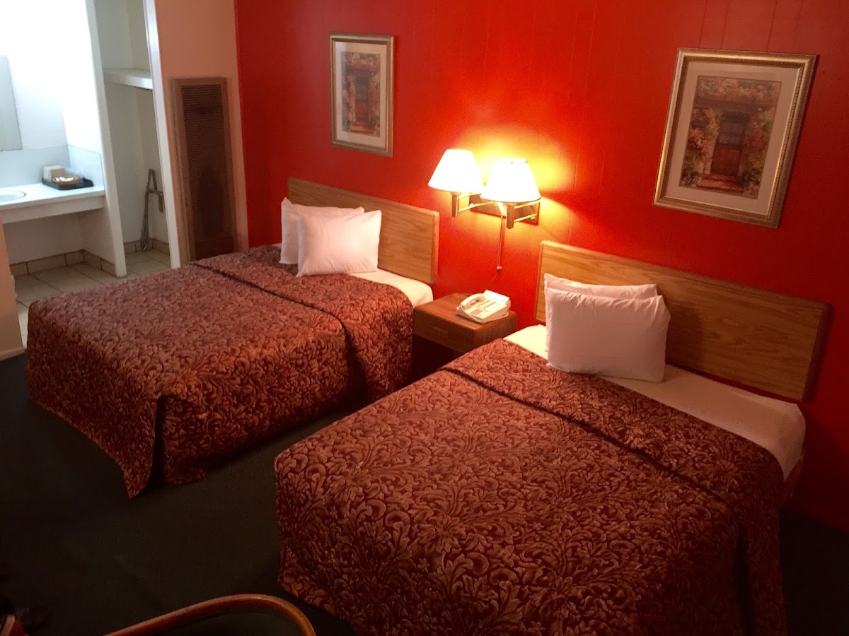 Cherokee Inn photo 2