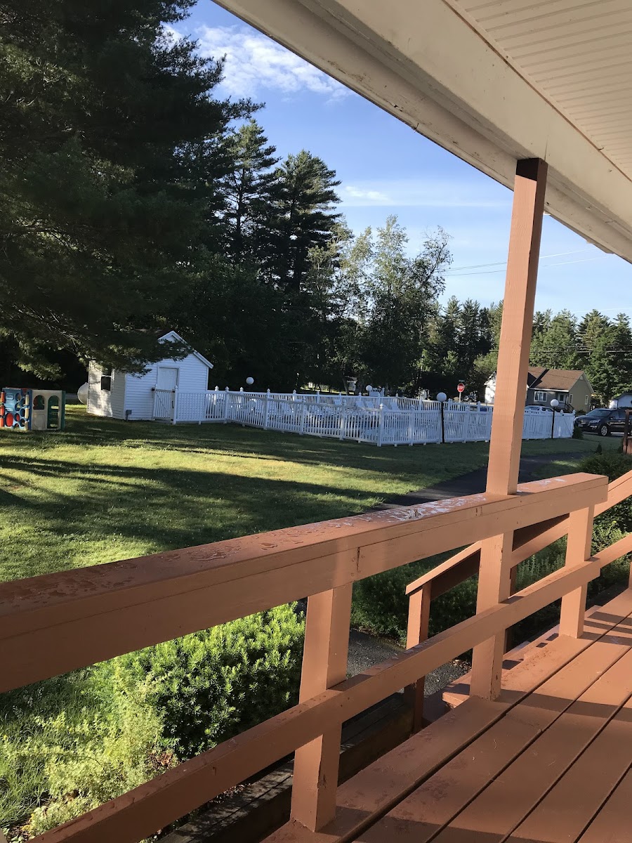Riverbank Motel & Cabins photo 3