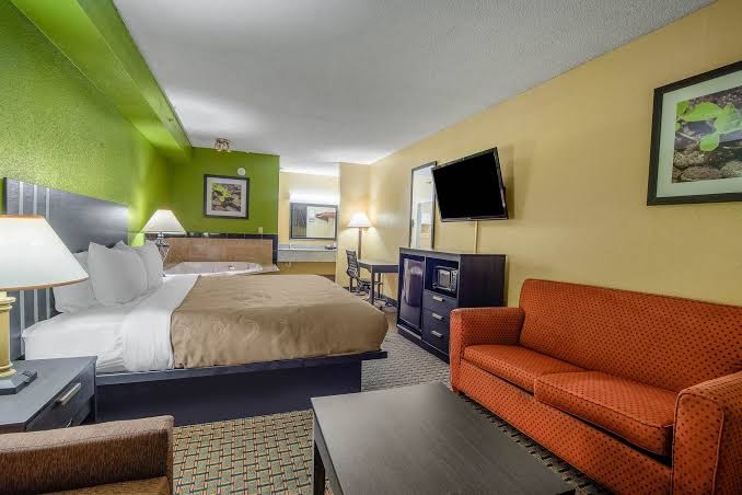 Country Hearth Inn & Suites Cayce / Columbia photo 3