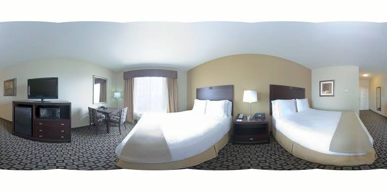 Holiday Inn Express Hotel & Suites Clovis photo 2