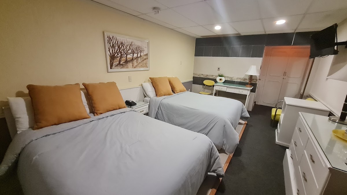 HOTEL CUELLAR photo 2