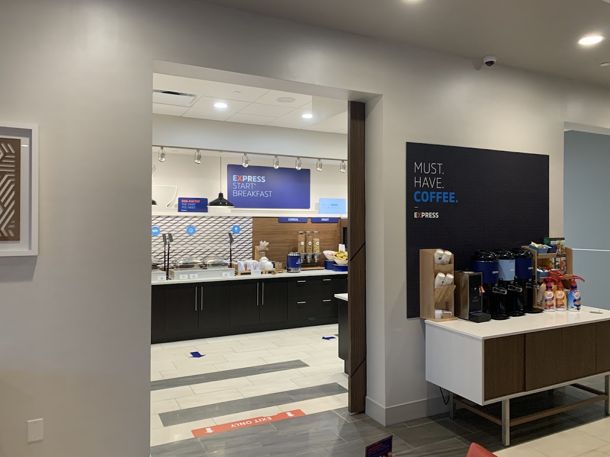 Holiday Inn Express & Suites Dalton, an IHG Hotel photo 3