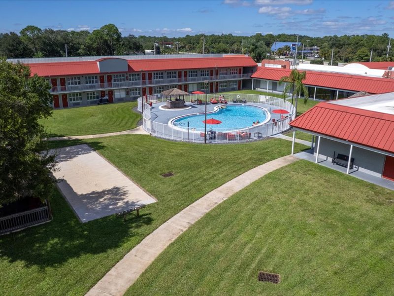 Vero Beach Inn & Suites Vero Beach I-95
