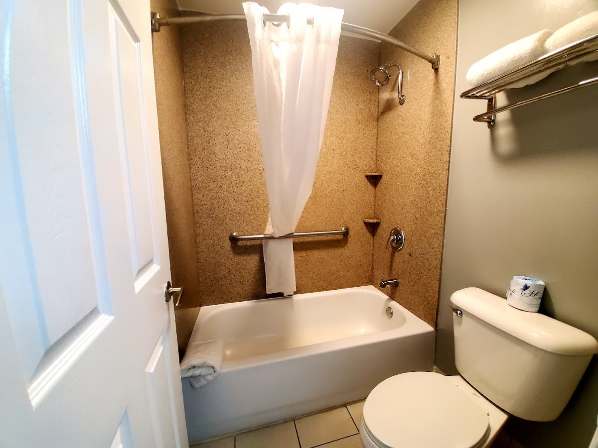 Vero Beach Inn & Suites Vero Beach I-95 photo 3