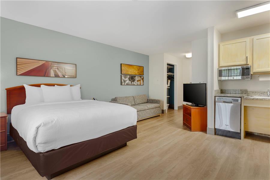 MainStay Suites Tampa Moffitt-USF photo 2