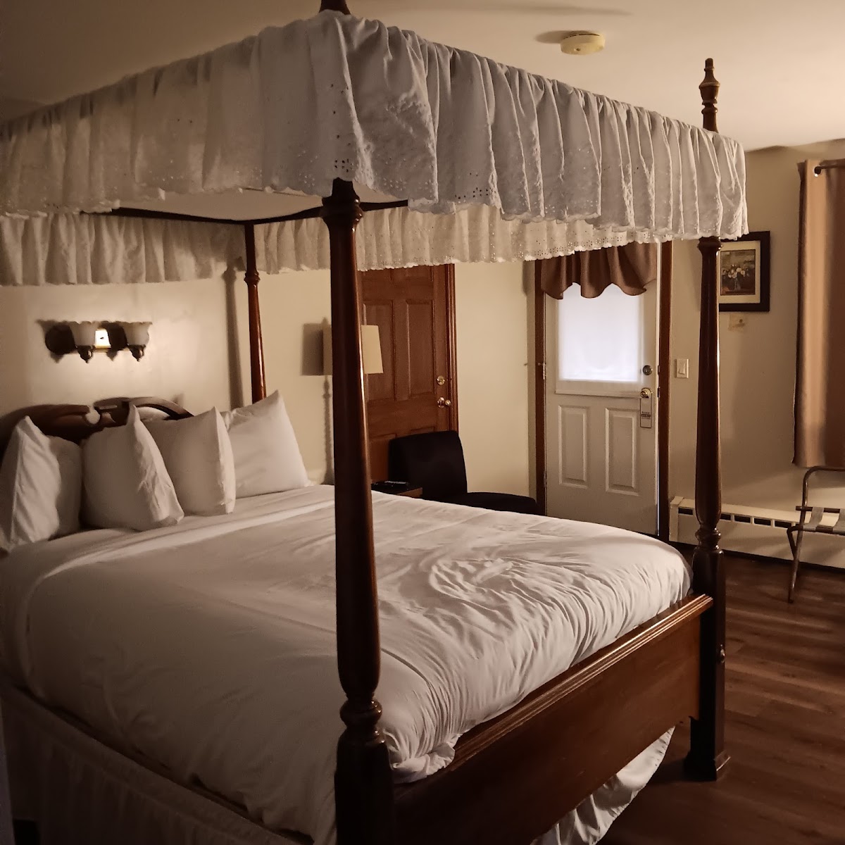 Stay Berkshires Resort photo 2