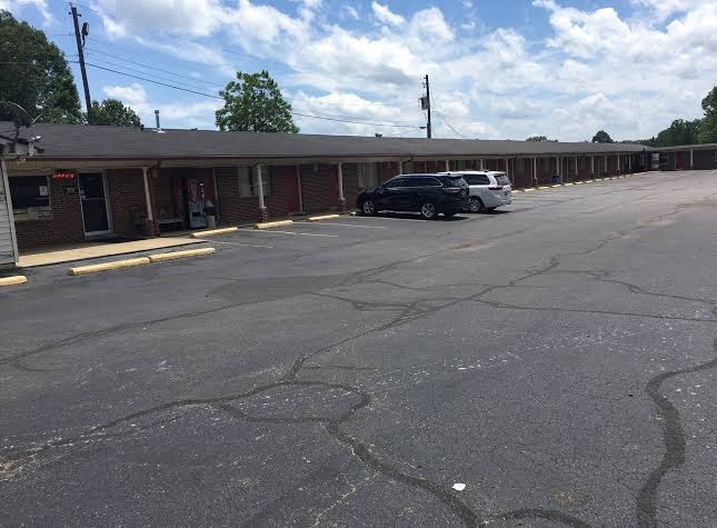 Voyager Inn Motel