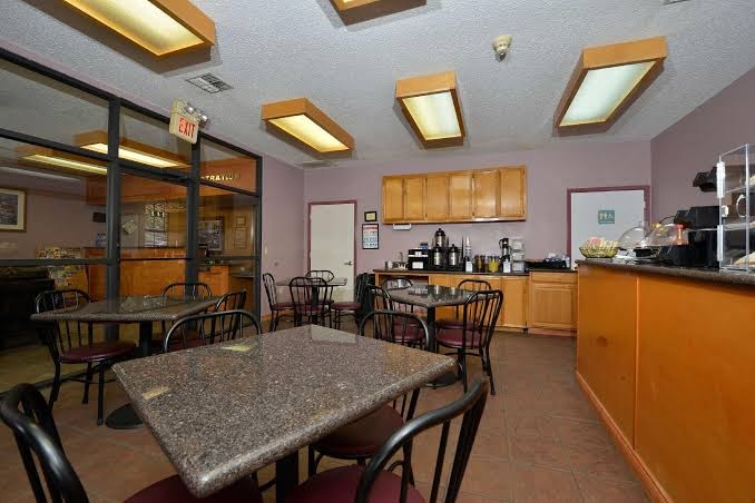 OYO Hotel Ingleside TX photo 3