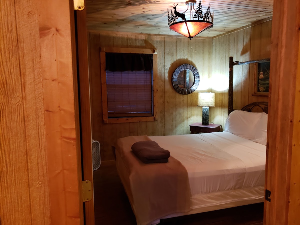 Bear Creek Cabin Resort photo 2