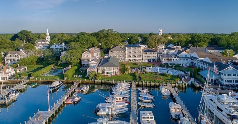 The Harborside Inn