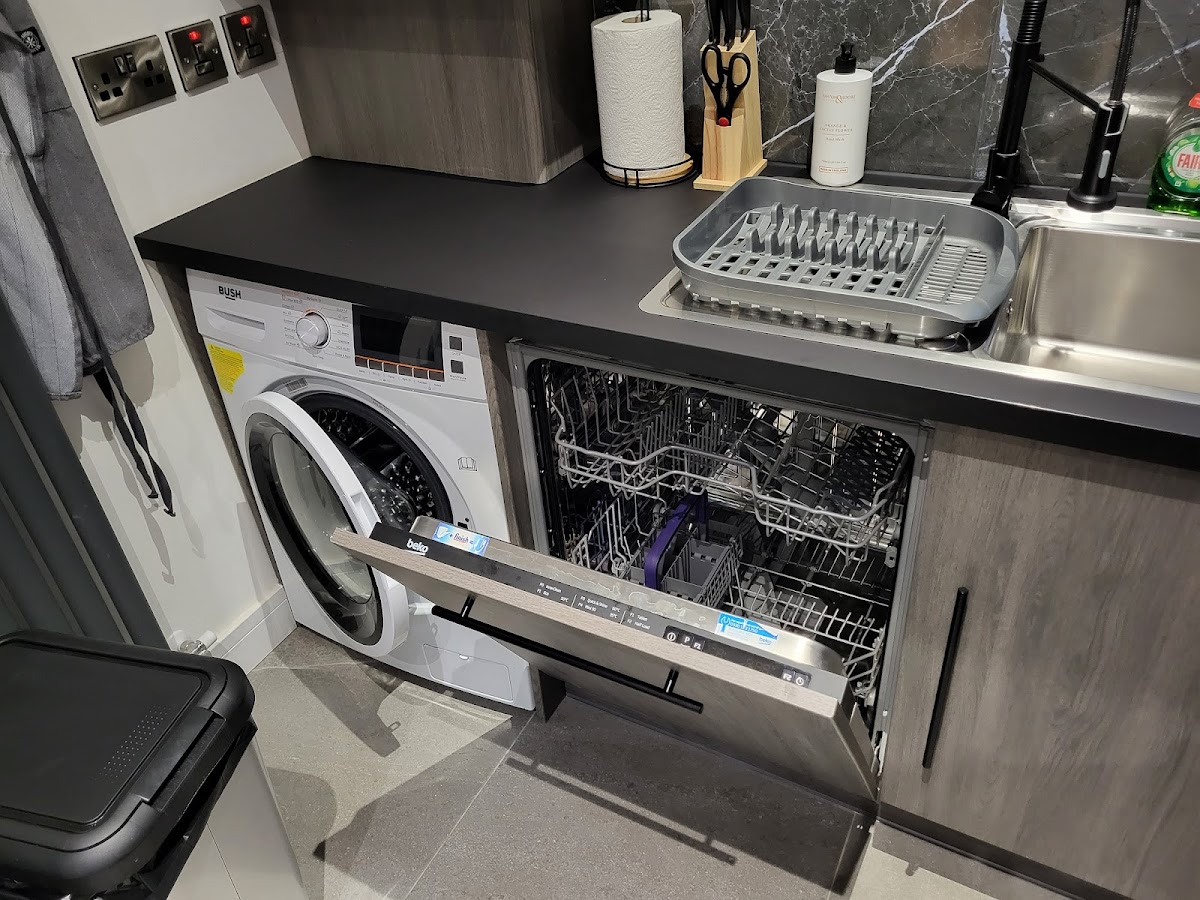 LMK Serviced Accommodation Belfast photo 3