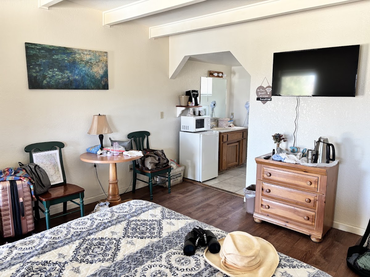 Barewood Inn and Suites photo 2