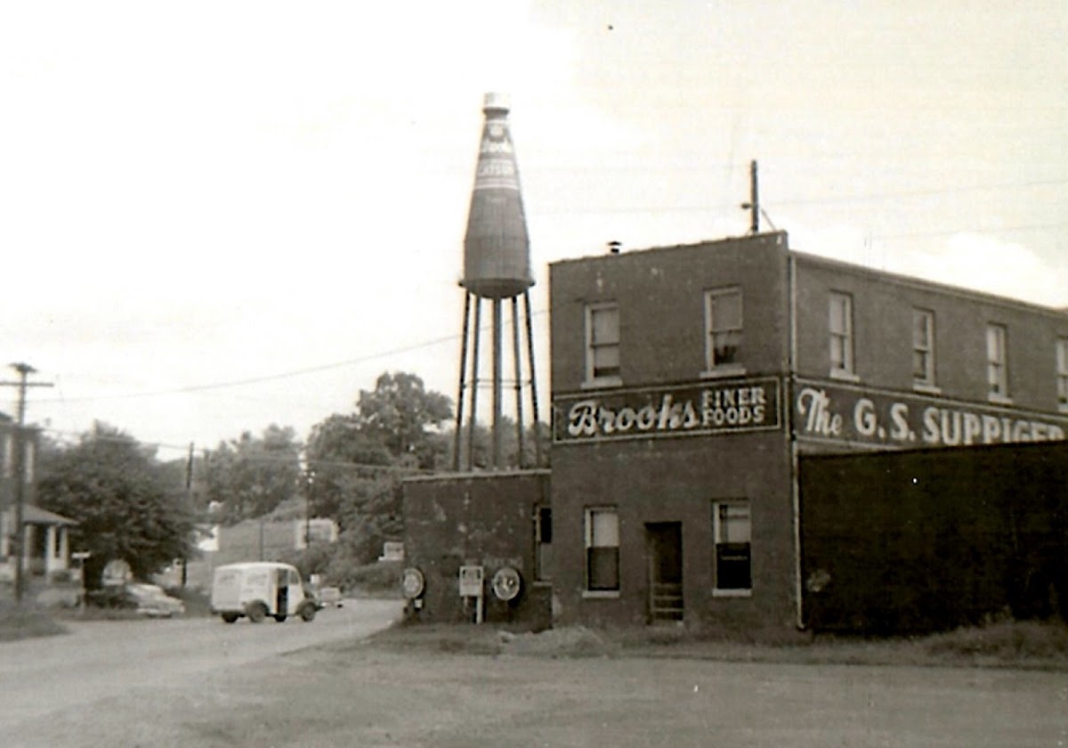 Worlds Largest Catsup Bottle