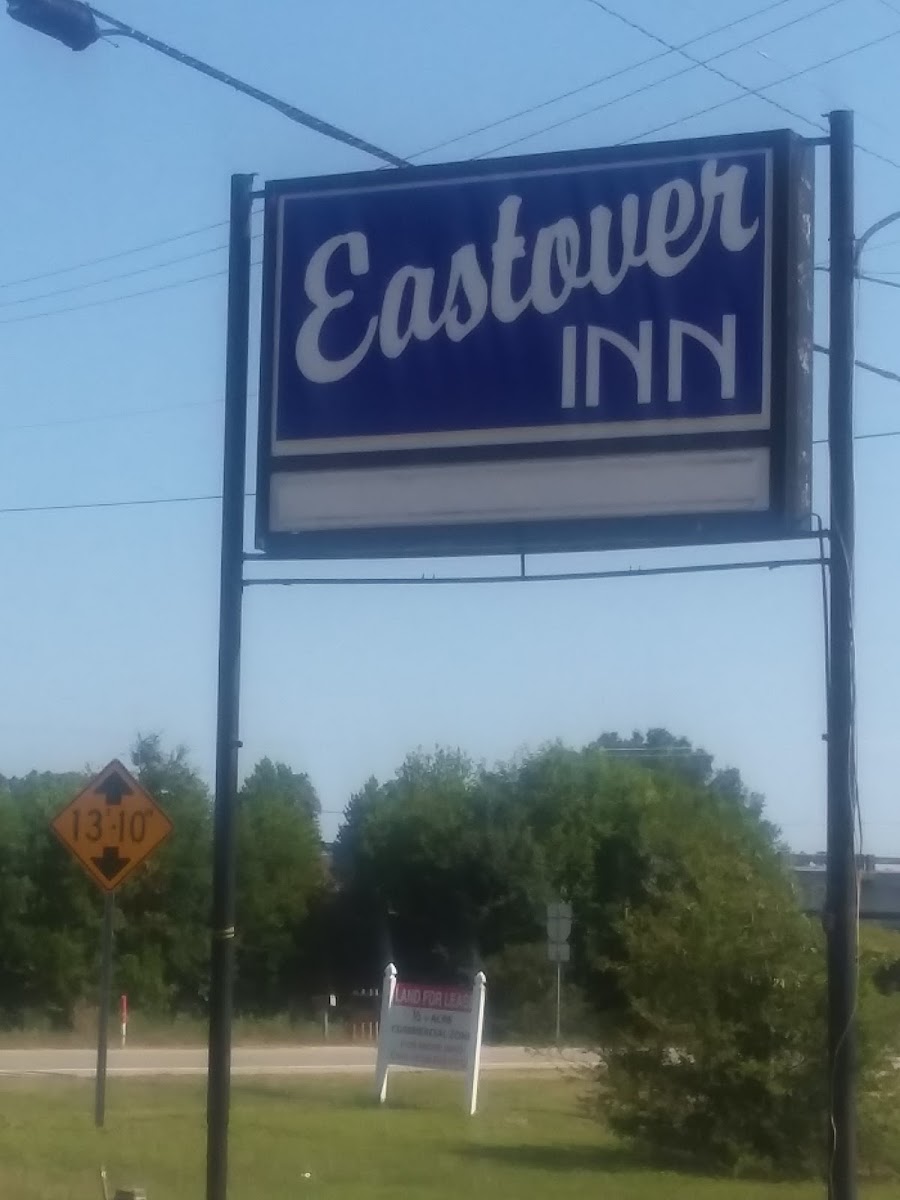 Eastover Inn photo 2