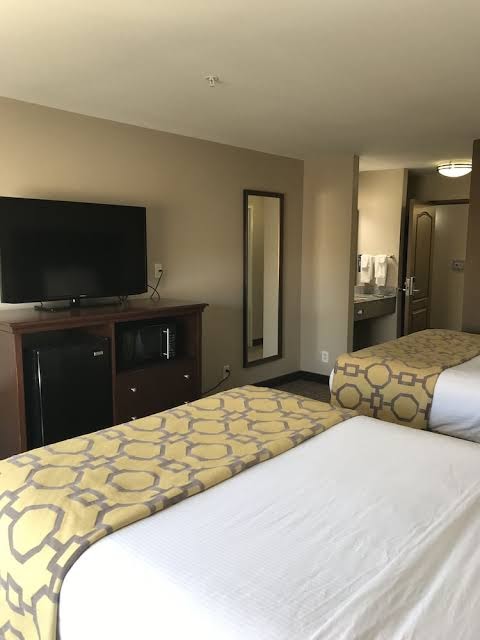 Baymont by Wyndham Odessa photo 2