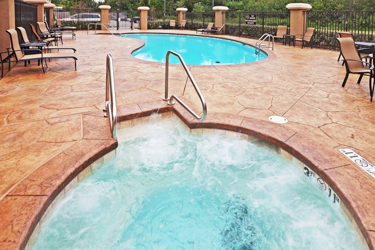 Holiday Inn Express & Suites Durant by IHG photo 3