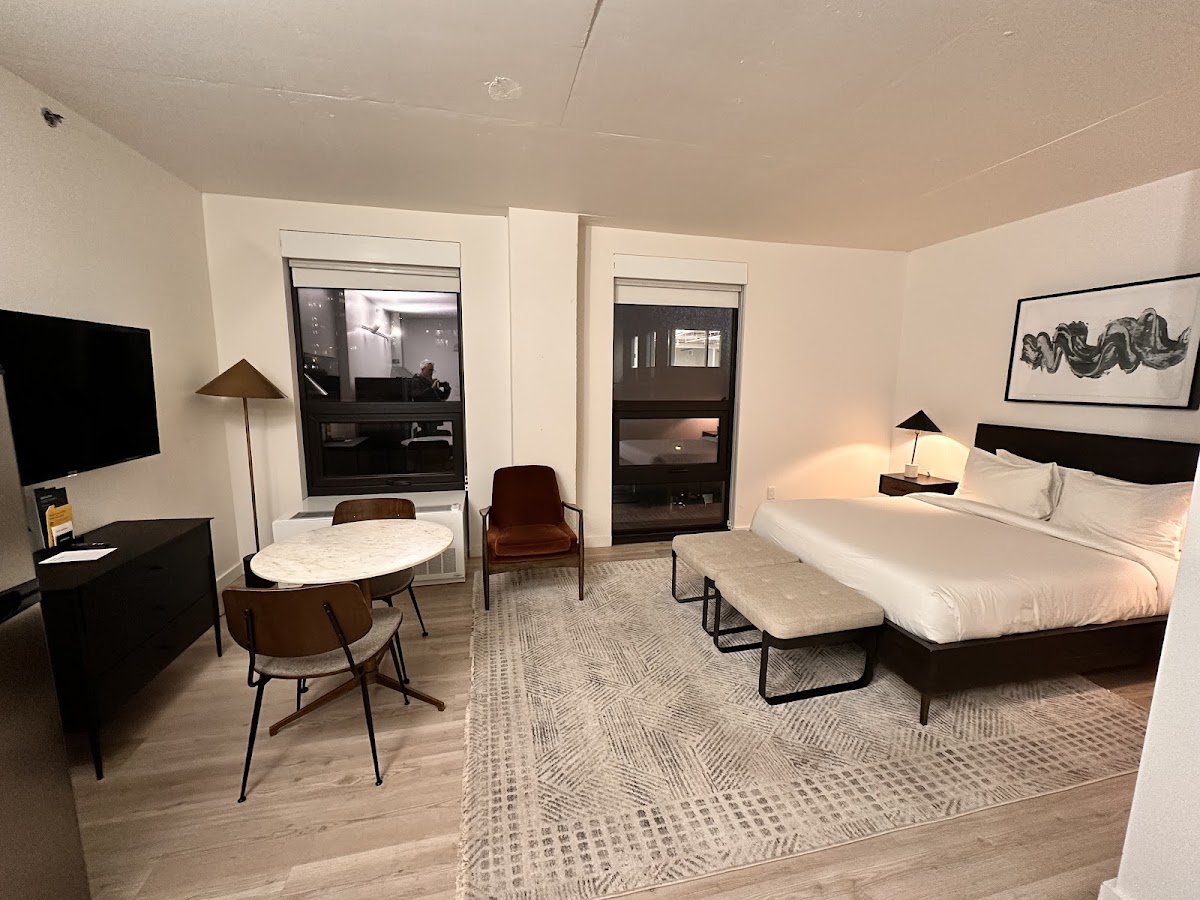 Sonder Court Square Apartments Long Island City photo 2