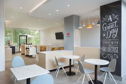 TownePlace Suites by Marriott Toronto Oakville photo 2