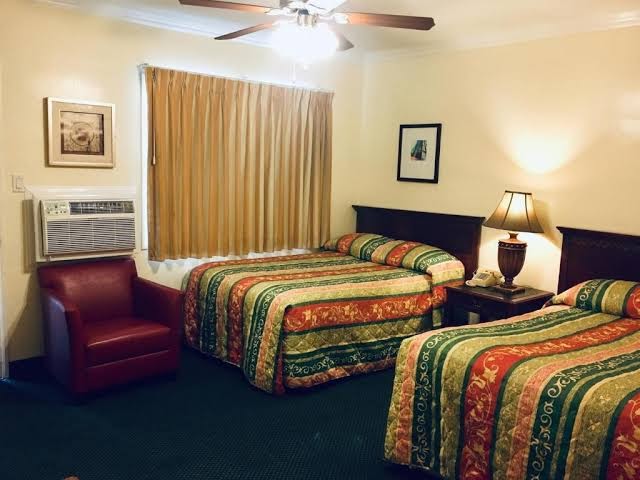 Los Feliz Hotel photo 2