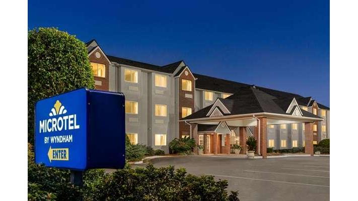 Microtel Inn & Suites by Wyndham Tifton