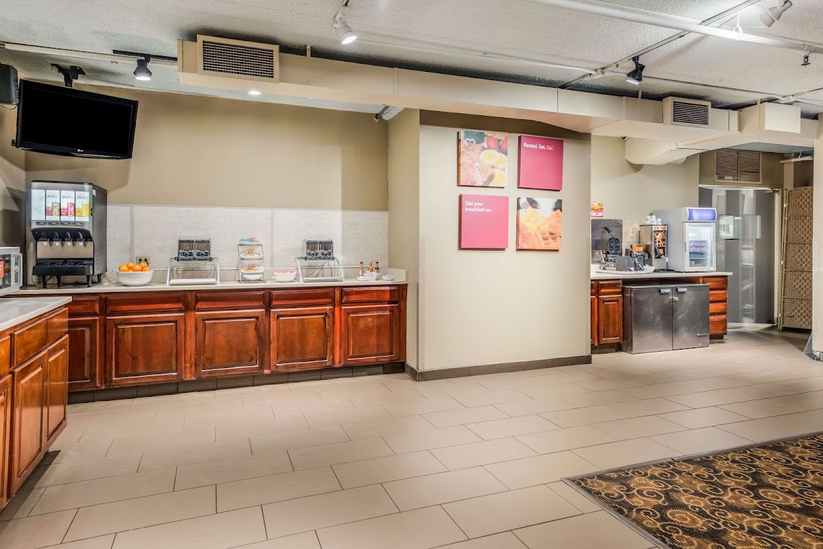 Comfort Suites Chicago O'Hare Airport photo 3
