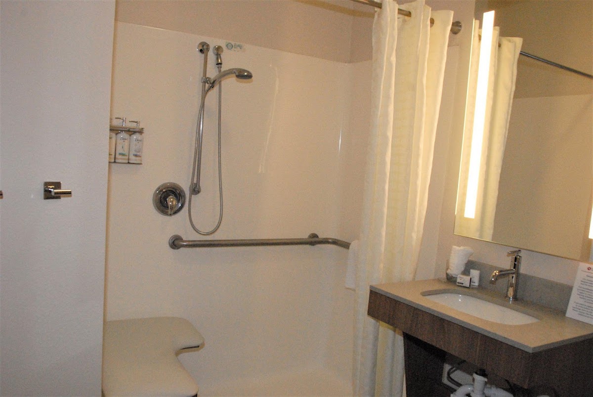 Candlewood Suites Tallahassee by IHG photo 3