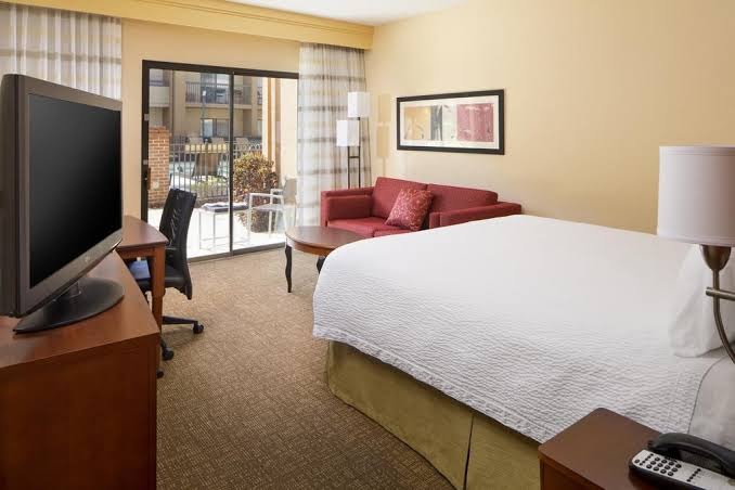 Courtyard by Marriott St. Petersburg Clearwater photo 3