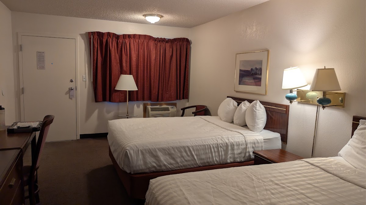 Motel 8 Laramie photo 2