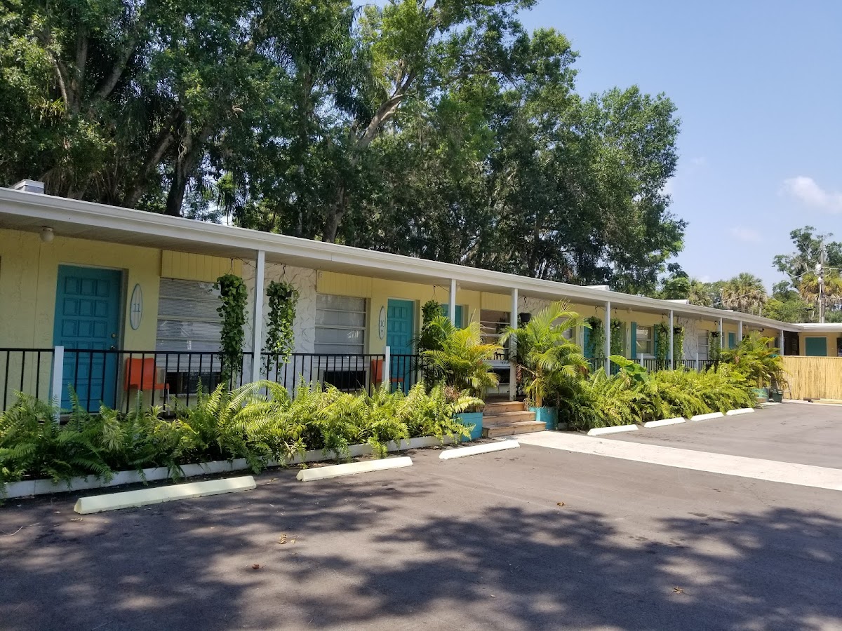 Bayview Grand Motel