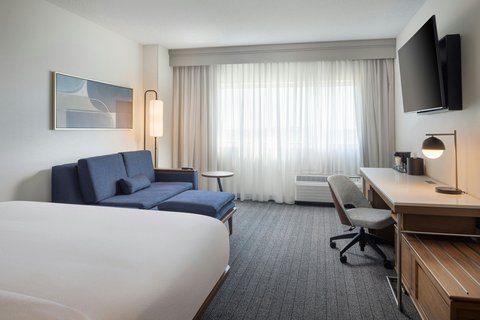Courtyard by Marriott Little Rock Downtown photo 2