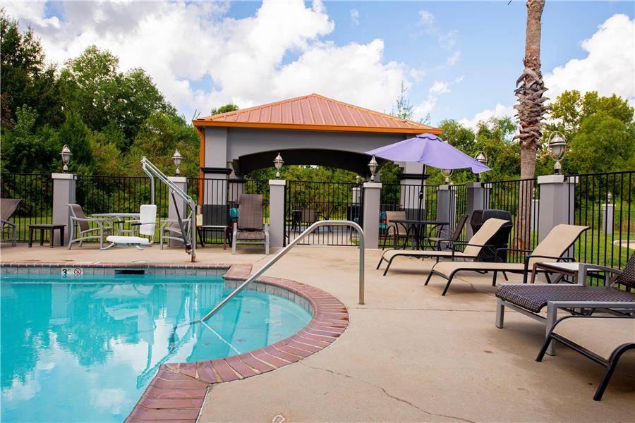 Comfort Suites Oil Center photo 3
