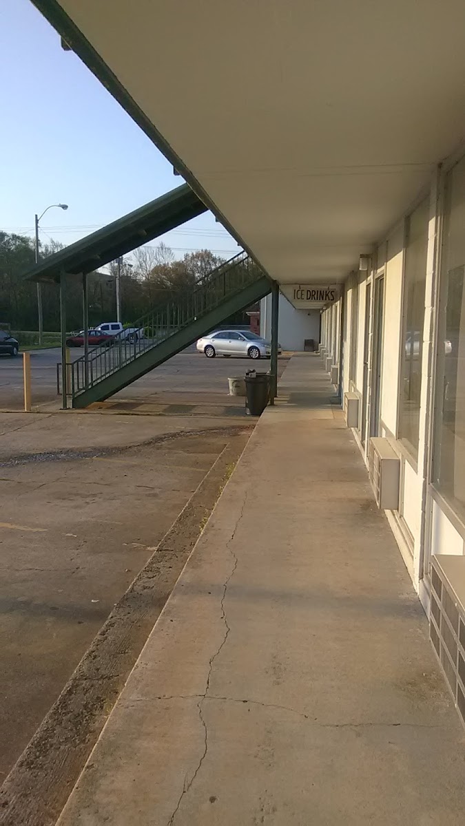 Meadors Motor Inn