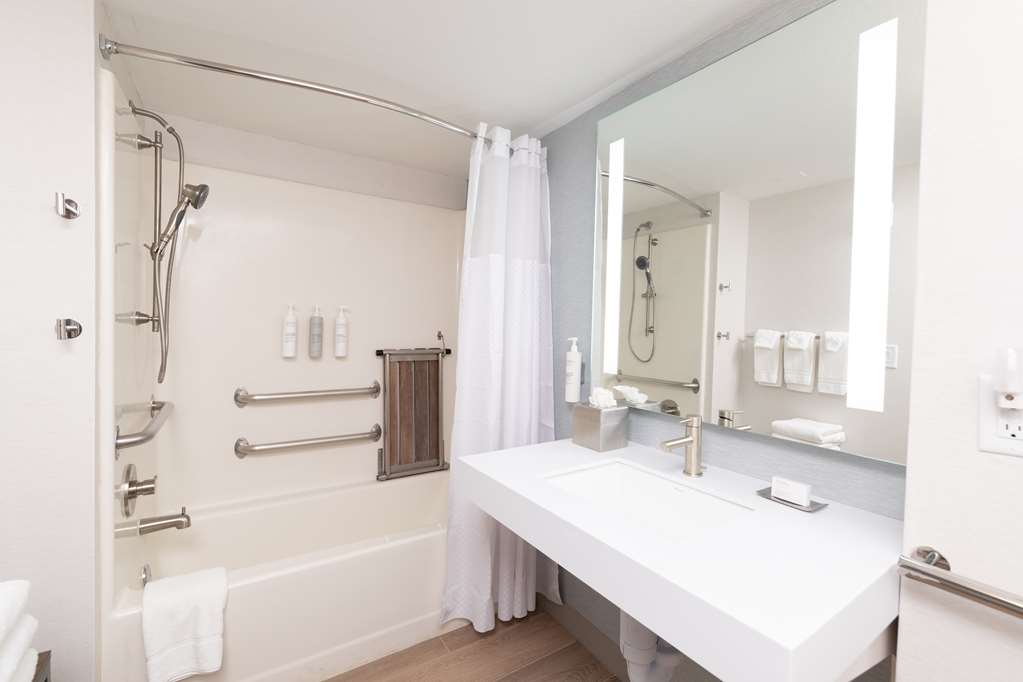 Hilton Garden Inn Des Moines Airport photo 3