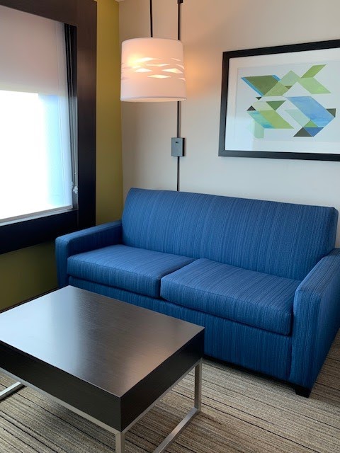 Holiday Inn Express & Suites Olathe West by IHG photo 3