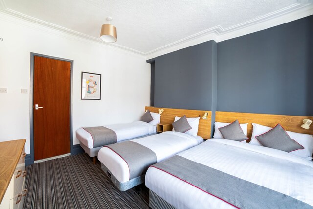 OYO Alumhurst Hotel photo 2