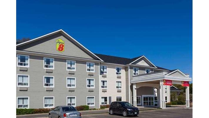 Super 8 by Wyndham Midland