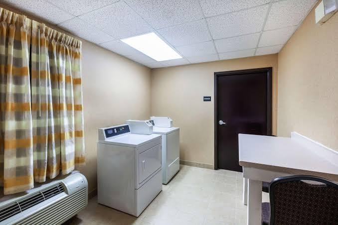 Comfort Inn Sherman photo 3