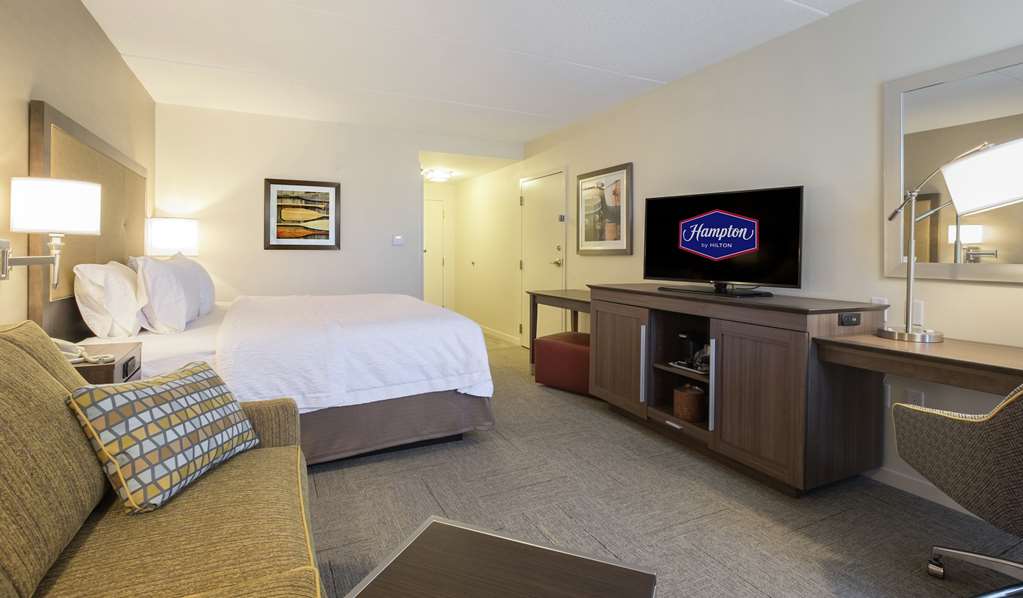 Hampton Inn Waterville photo 2