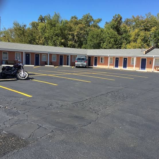 Shaws Komfort Motel photo 3