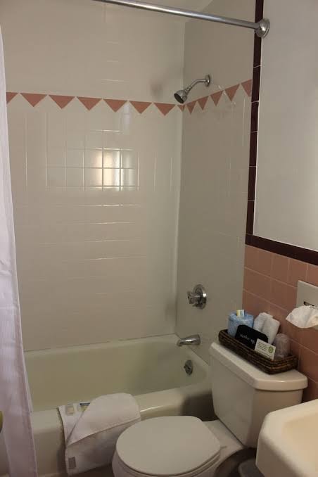 Town & Beach Motel photo 3