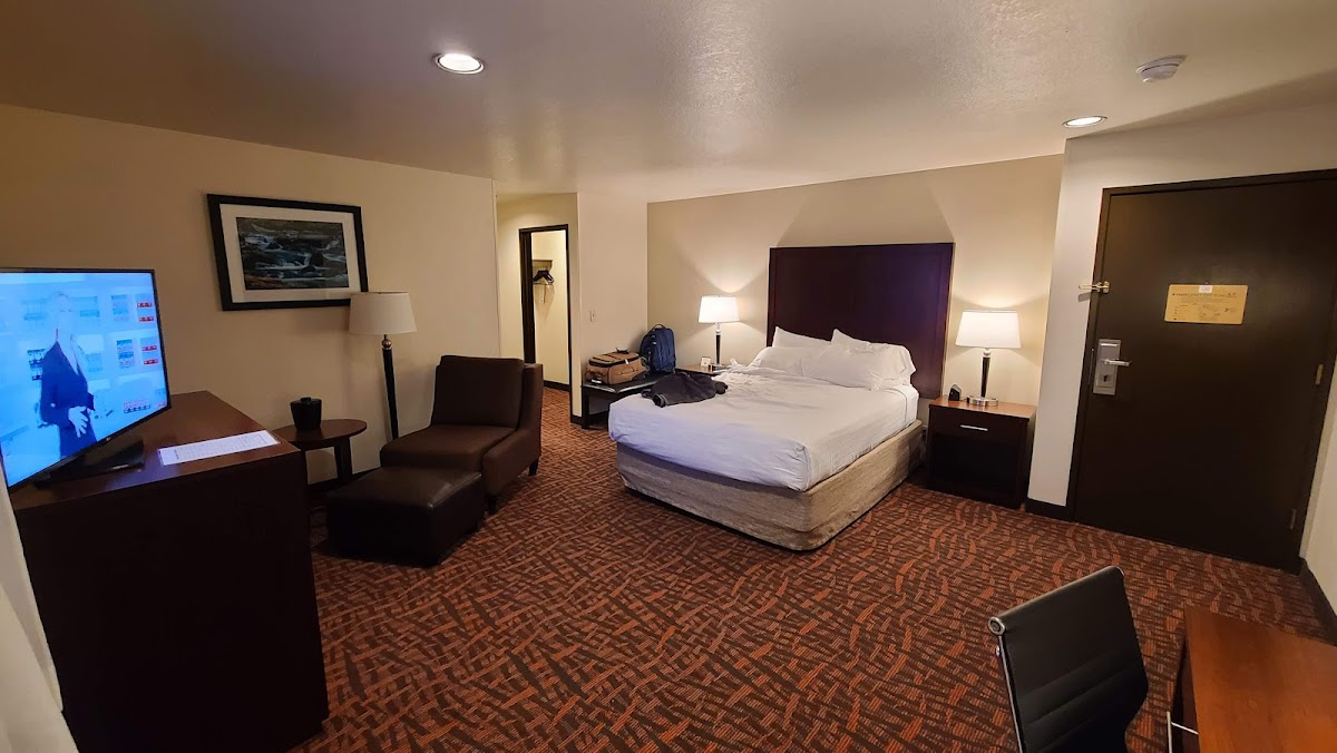 Best Western Pony Soldier Inn - Airport photo 2
