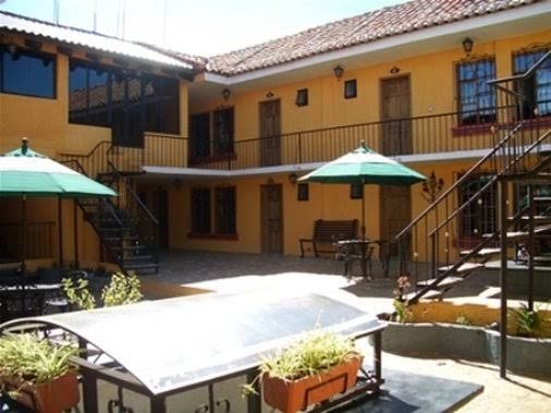 Hotel Temático Mision Colonial