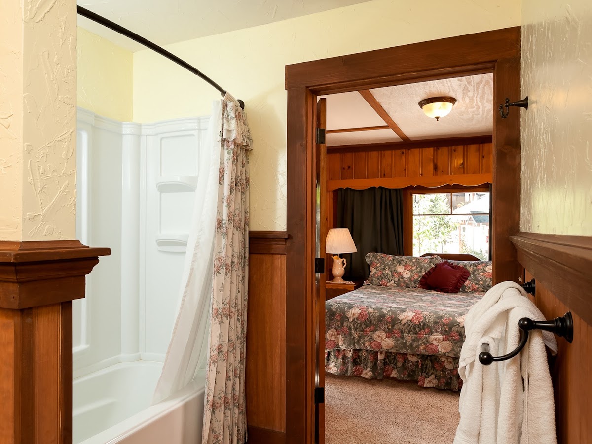 Timber Haven Lodge photo 3