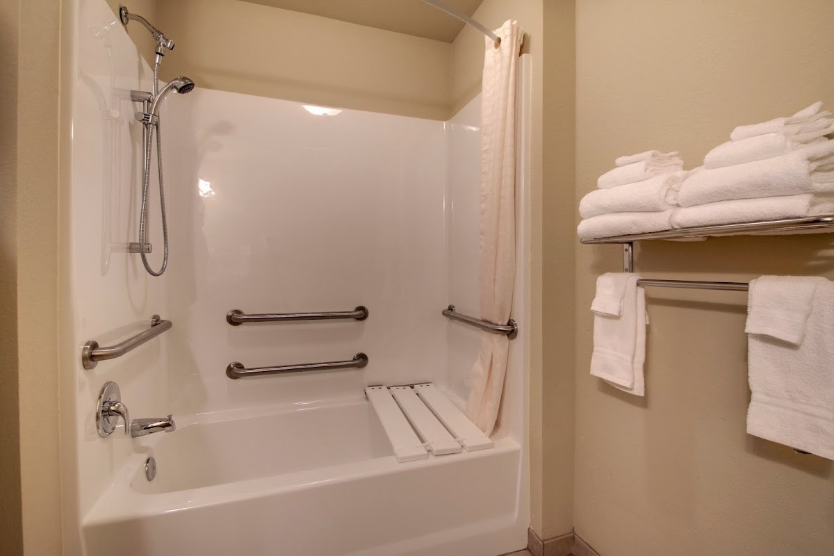 Cobblestone Inn & Suites - Avoca photo 3