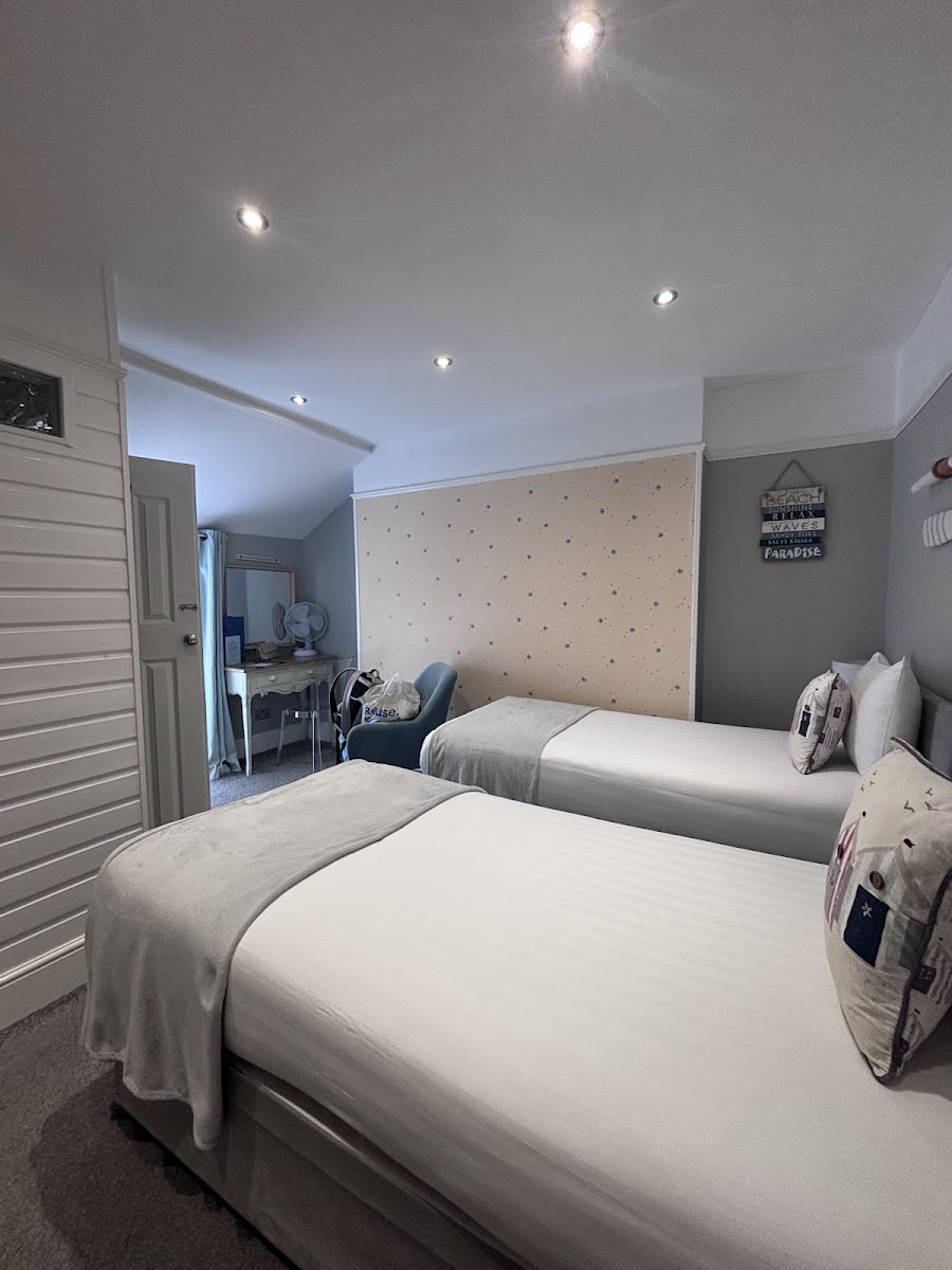 Beachside Guest House (BOOK ON OUR WEBSITE FOR DISCOUNTED RATES) photo 3