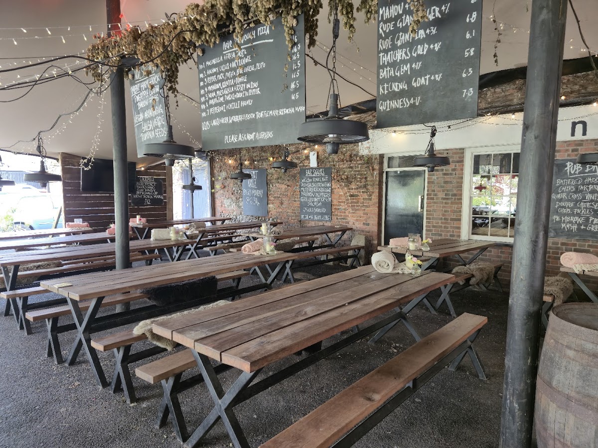 The Pembroke Arms photo 2