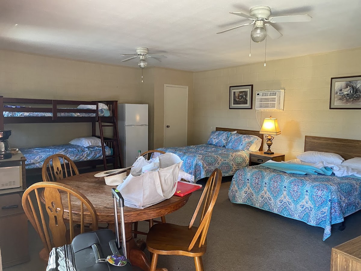 Cedar Falls Motel photo 2