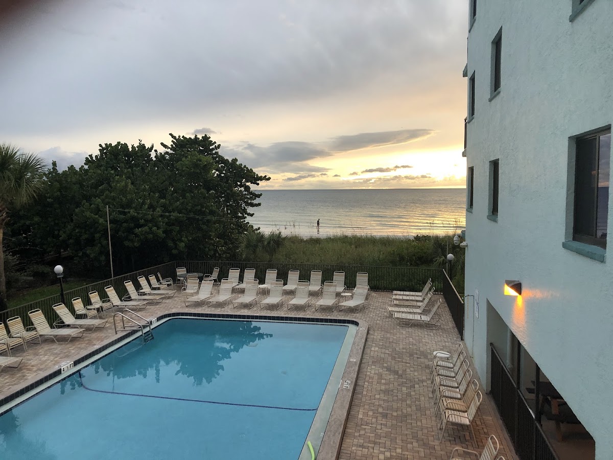 Camaron Cove Resort photo 2